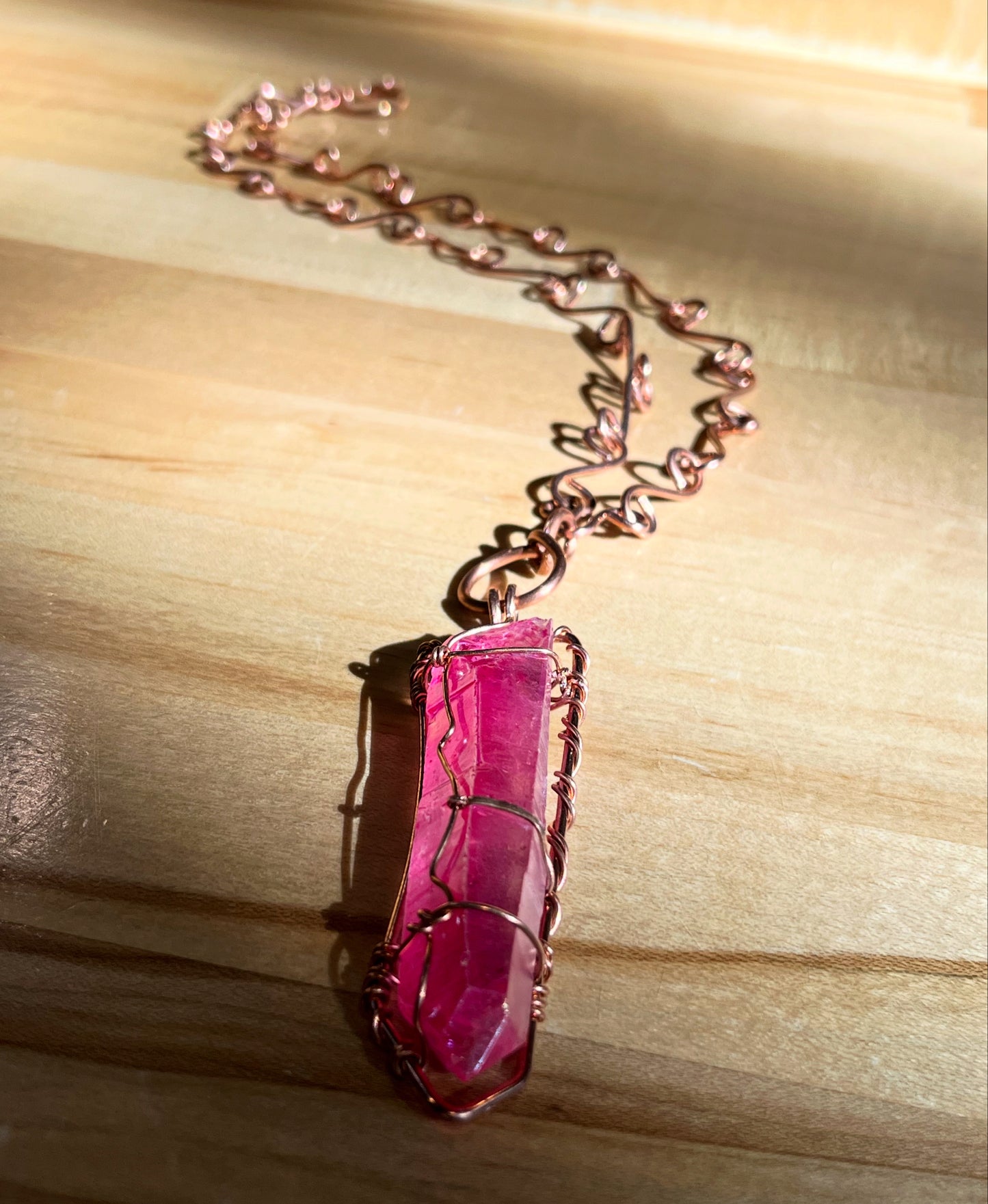 MYSTIC AURA PINK QUARTZ NECKLACE IN COPPER