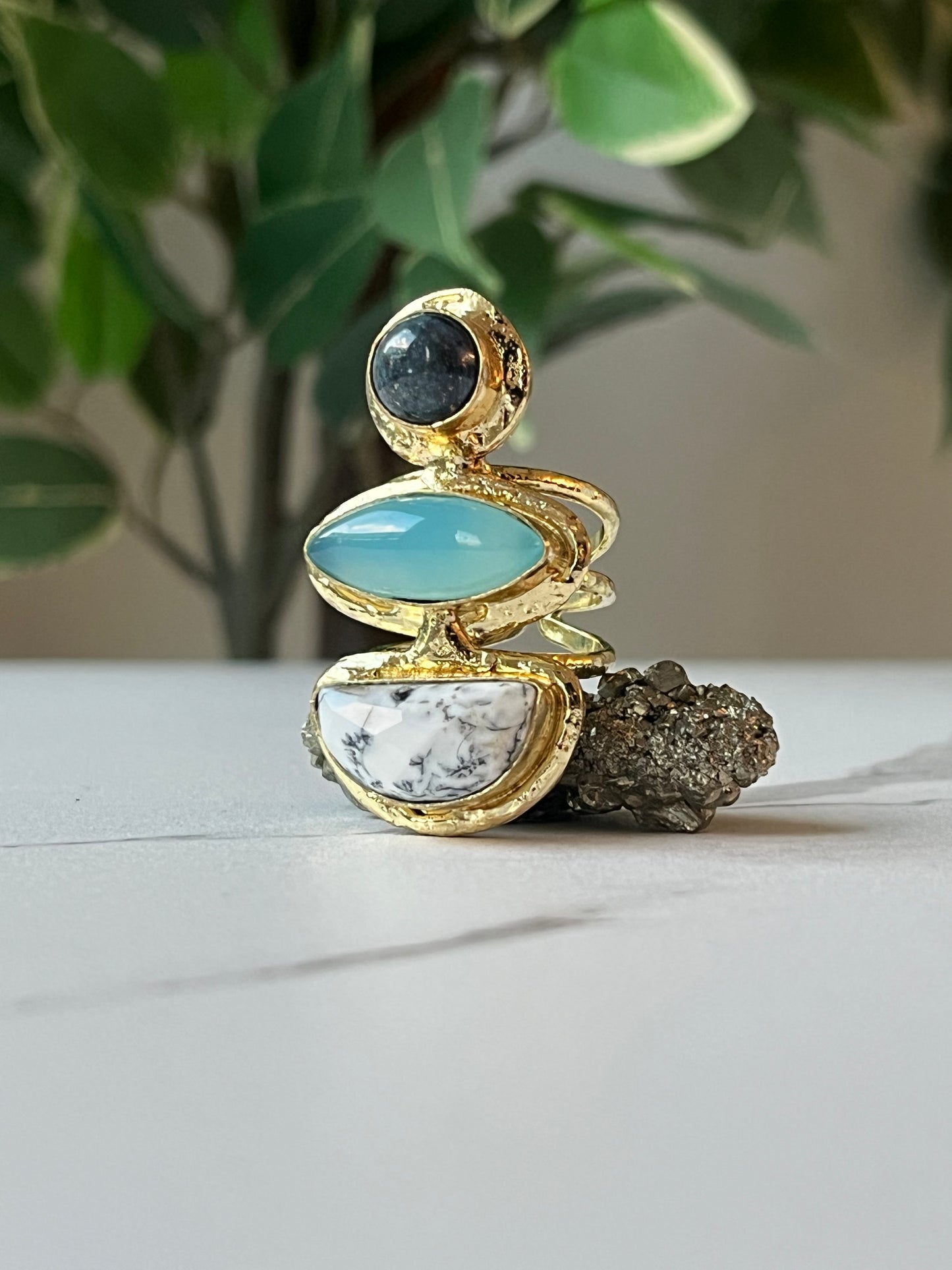 LAPIS LAZULI+CHALCEDONY+MOSS AGATE TRINITY RING IN BRASS