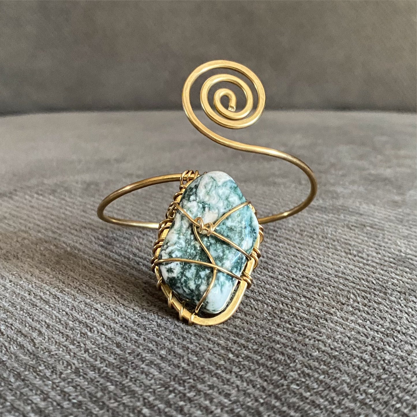 BRONZE+MOSS AGATE SWIRL WRAP BRACELET