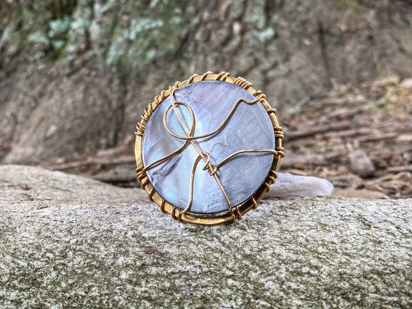 BRONZE+ABALONE SHELL RING
