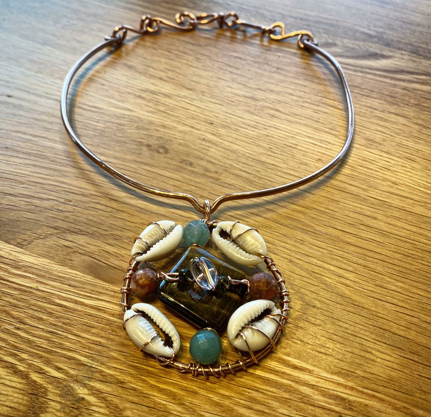 PHENOMENAL COPPER+JASPER+AVENTURINE +COWRIE SHELL+TIGERS EYE CHOKER