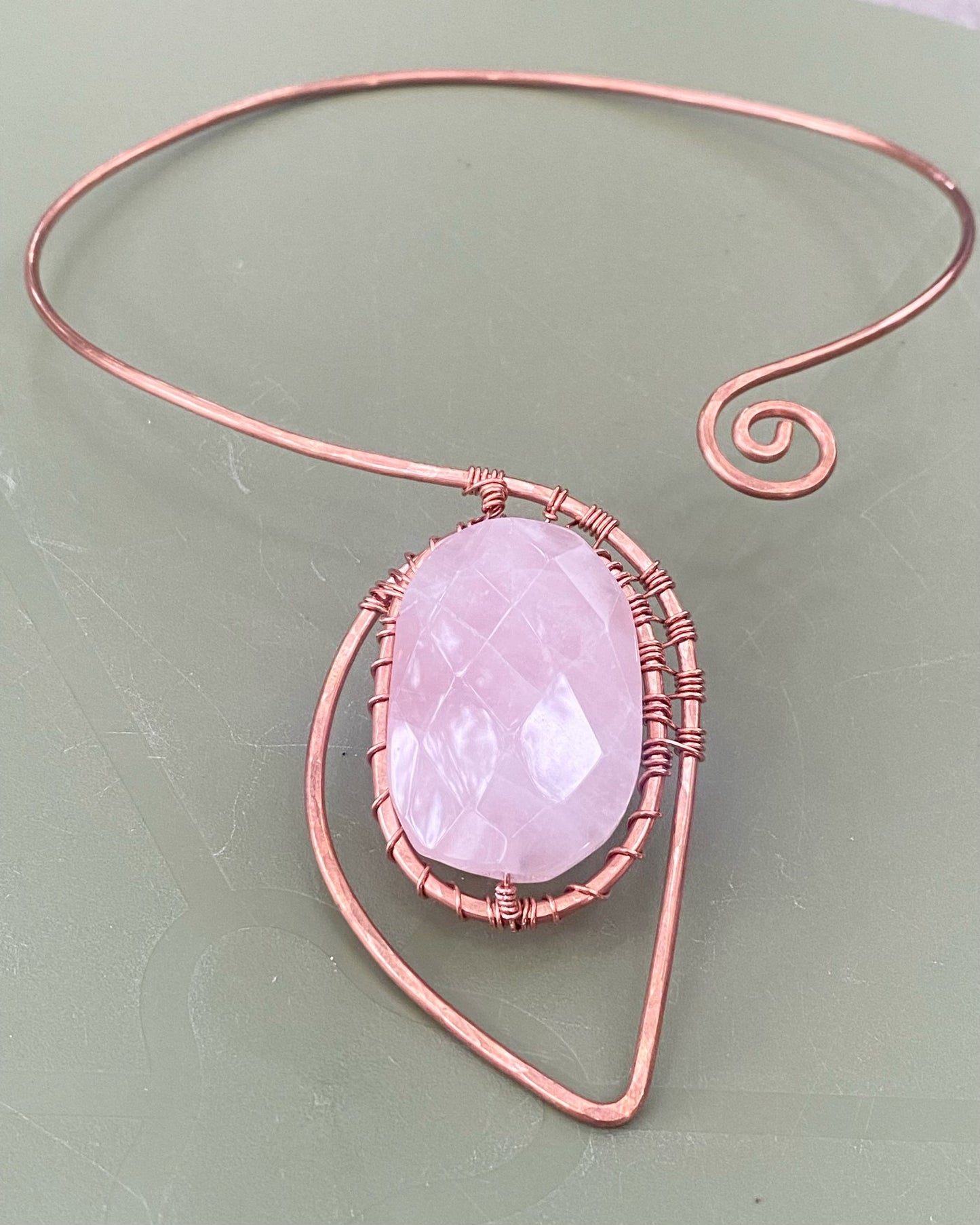✨GODDESS WAVE✨ COPPER+ROSE QUARTZ NECKLACE