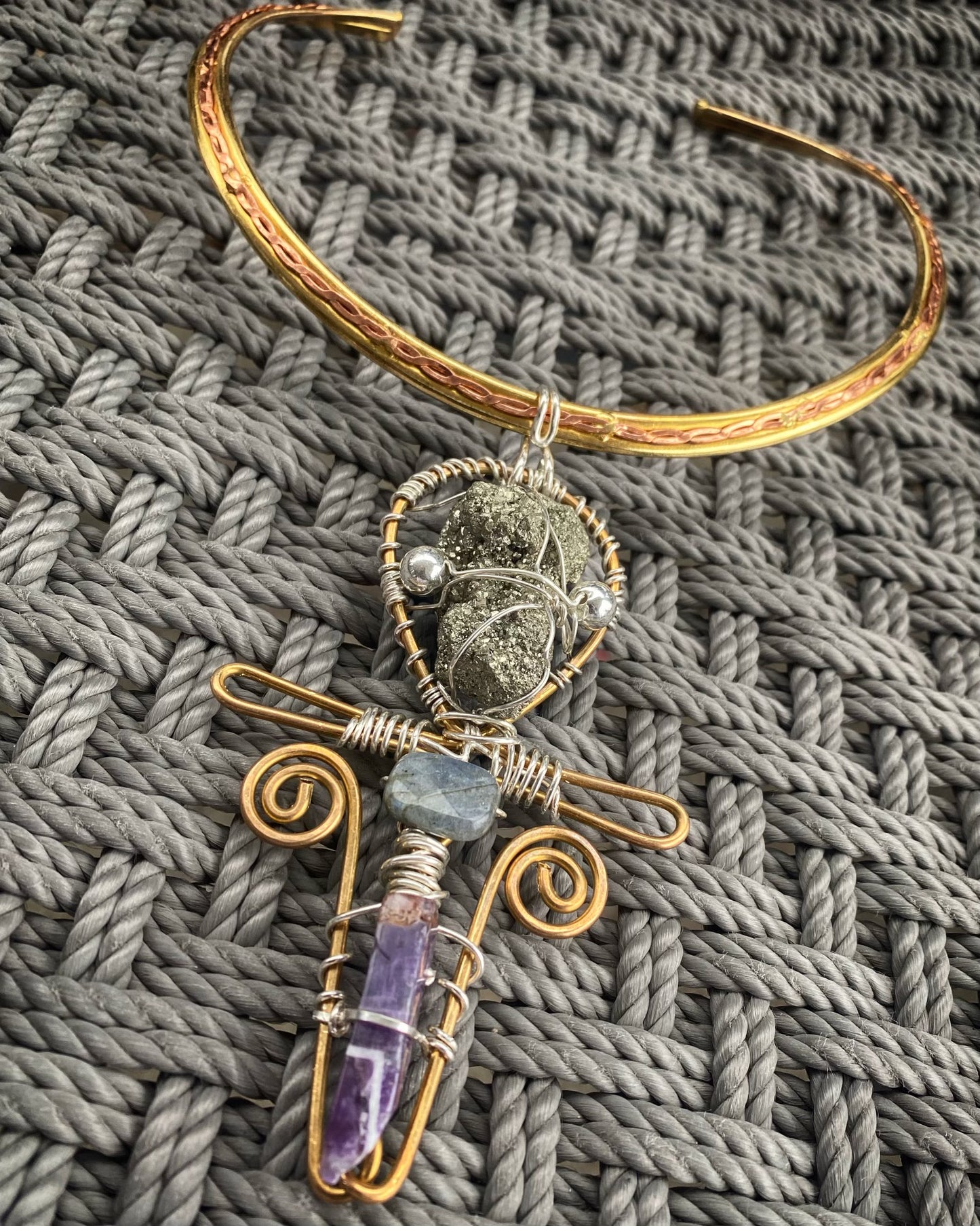 COPPER+BRASS+BRONZE+SILVER PYRITE+LABRADORITE+ AMETHYST ANKH CHOKER