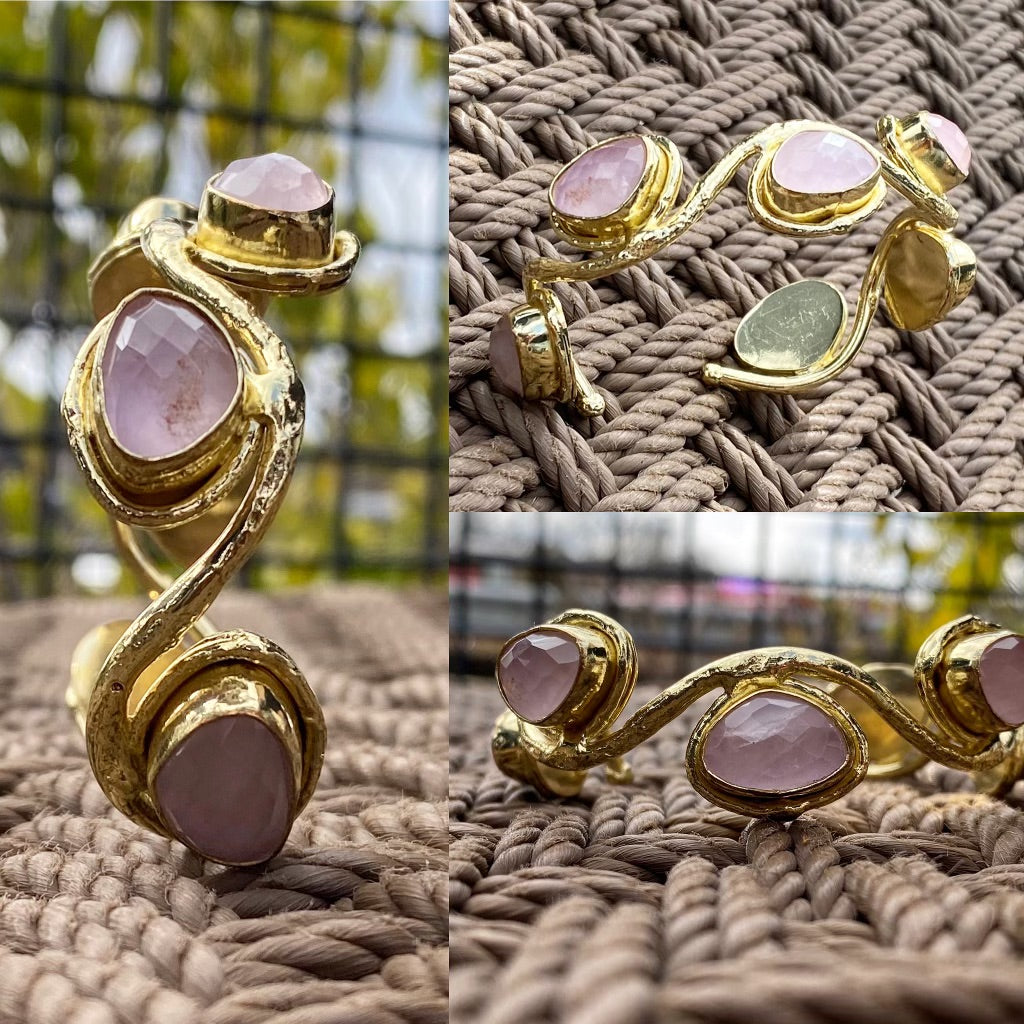✨SWEET PETALS OF ROSE✨ BRASS+ROSE QUARTZ BRACELET