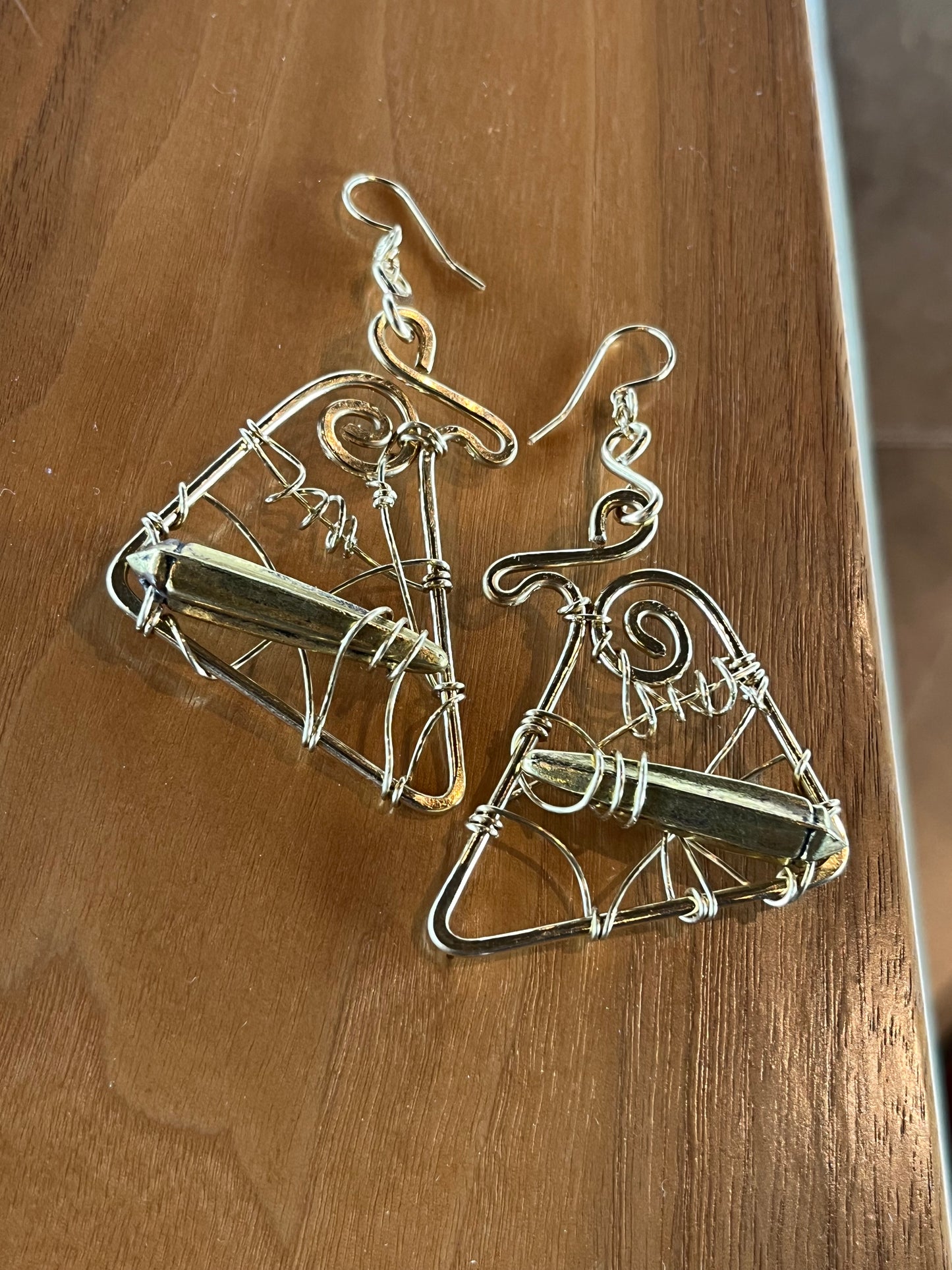 OKRA FREESTYLE EARRINGS IN BRONZE