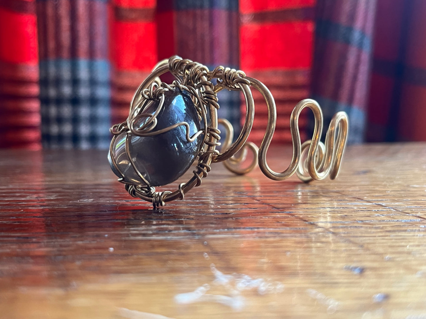 SMOKEY QUARTZ WAVE CUFF BRACELET IN BRONZE