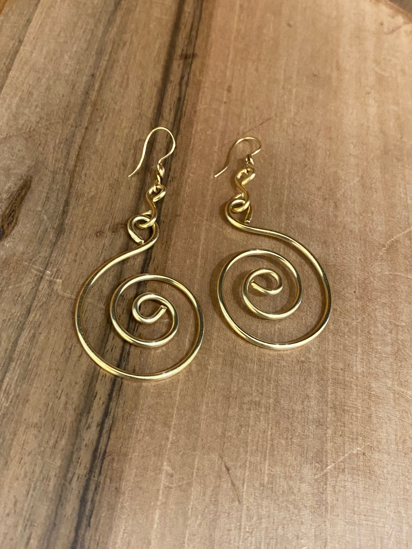 BRONZE HAMMERED SWIRL EARRINGS