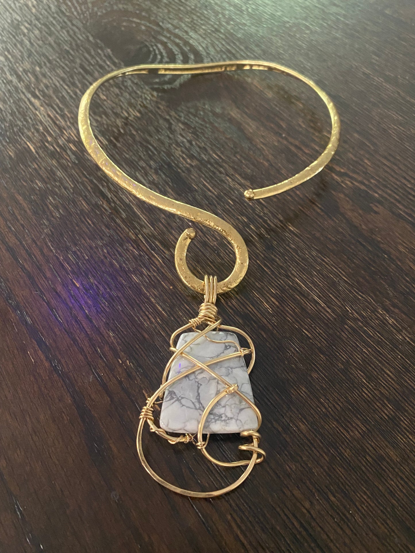 BRASS+BRONZE+HOWLITE CHOKER NECKLACE