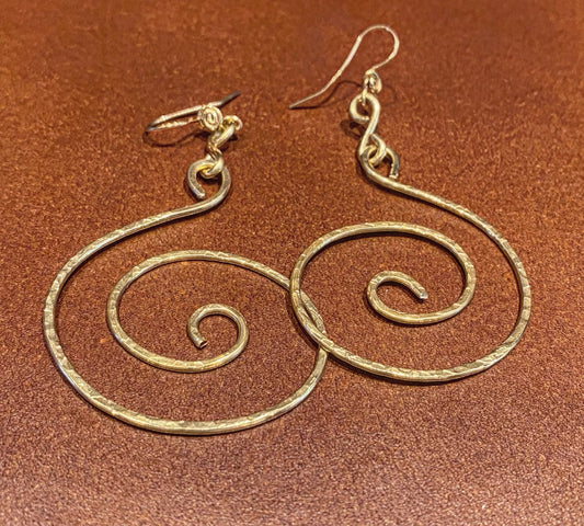 BRONZE HAMMERED SWIRL EARRINGS