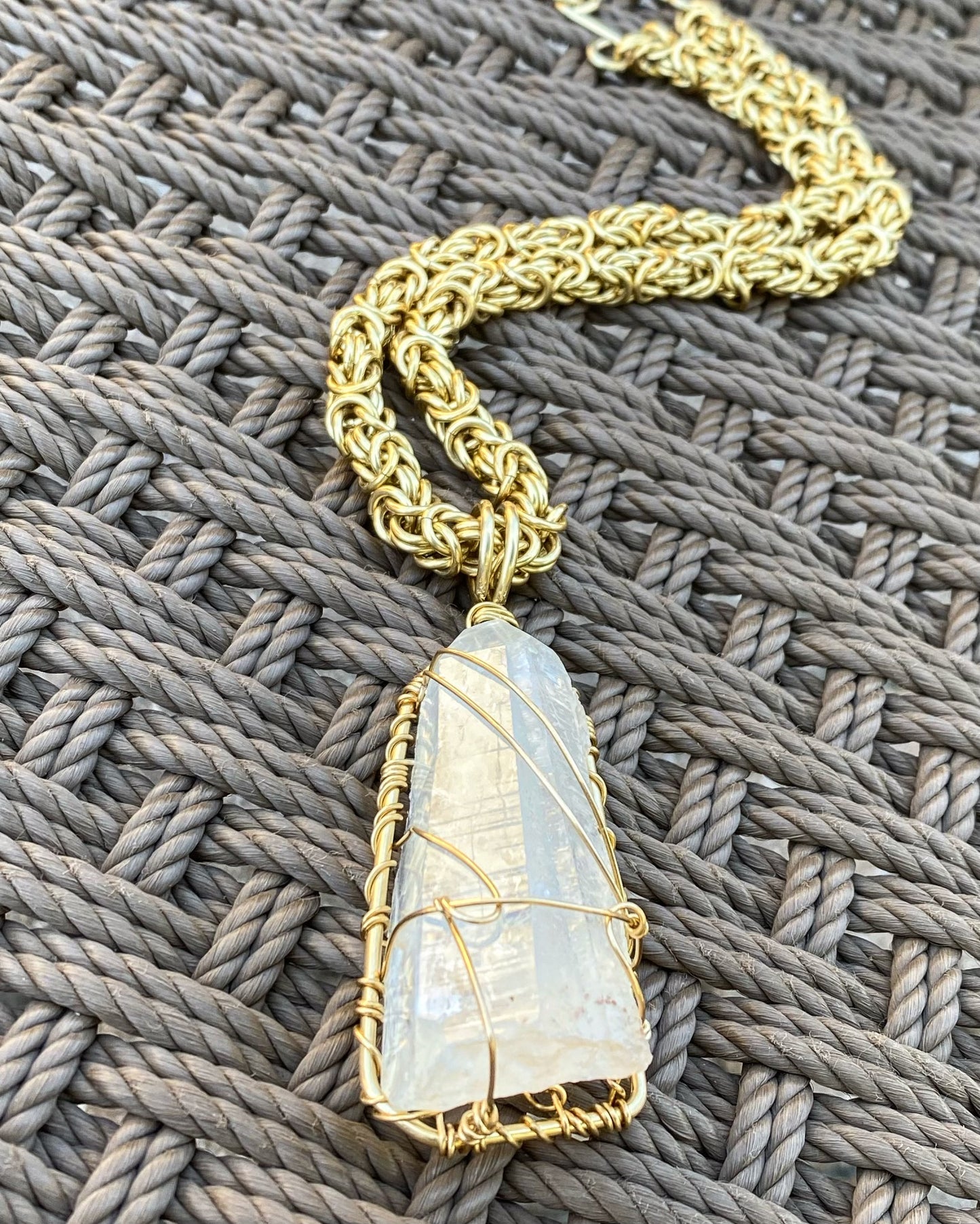 BRONZE+RAW QUARTZ POINT BYZANTINE NECKLACE