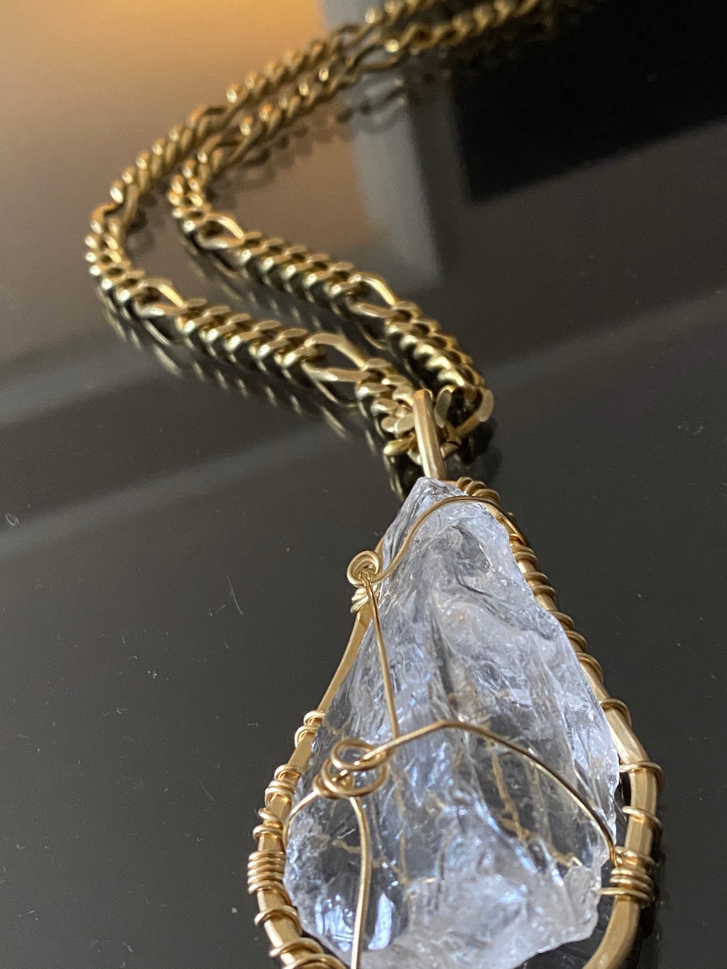 BRONZE+RAW QUARTZ FIGARO NECKLACE