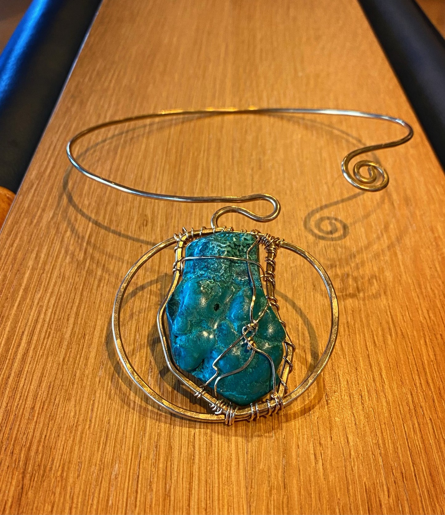 BRONZE+CHRYSOCOLLA CHOKER NECKLACE