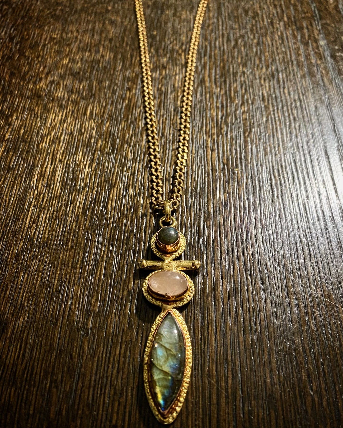 ELEGANT BRASS+LABRADORITE +ROSE QUARTZ NECKLACE