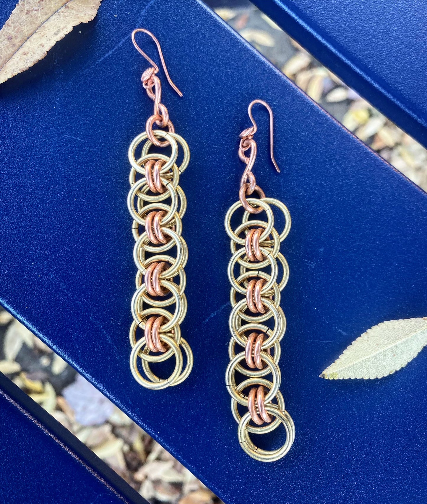 COPPER+BRONZE LONG INFINITE•CIRCLE EARRINGS