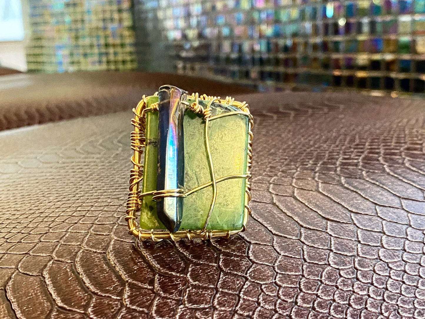 BRONZE+SERPENTINE JADE+TITANIUM QUARTZ RING