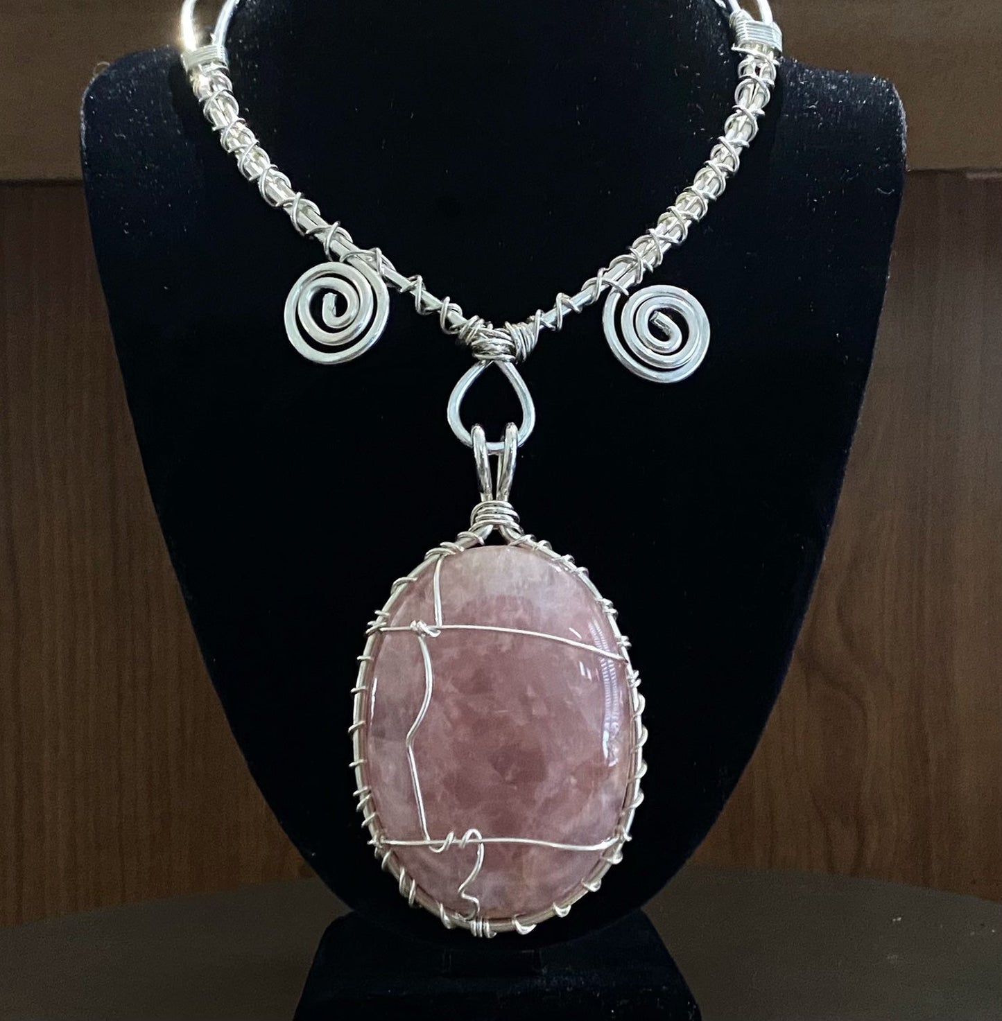 SILVER+ROSE QUARTZ “AMOR ETERNALLY” NECKLACE