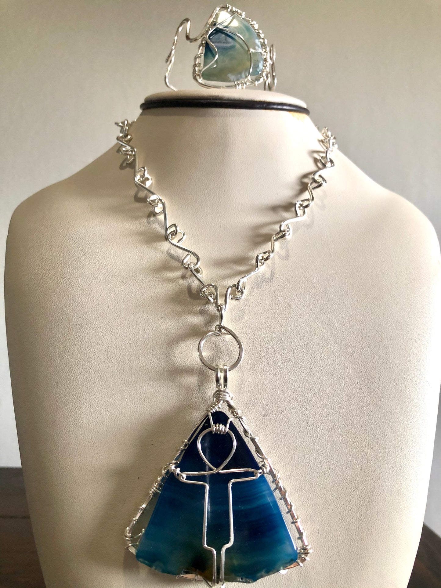 SILVER+BLUE AGATE SOL: EVERLASTING NECKLACE