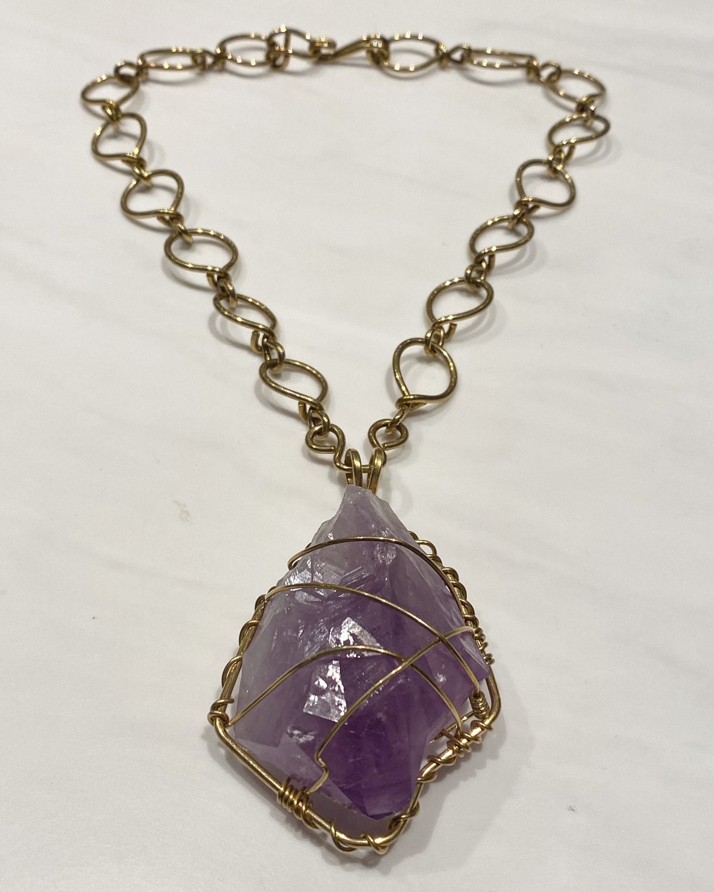CHUNKY BRONZE+RAW AMETHYST CIRCLE LINK NECKLACE