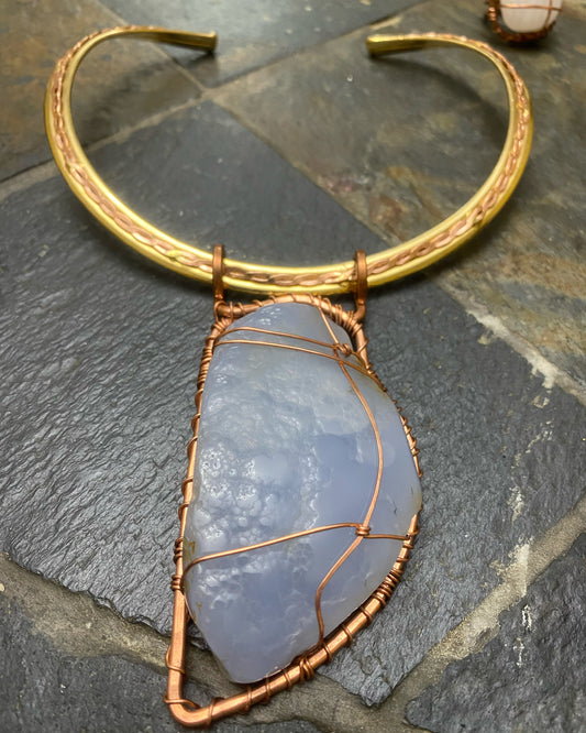 COPPER+BRASS BLUE LACED AGATE CHOKER NECKLACE