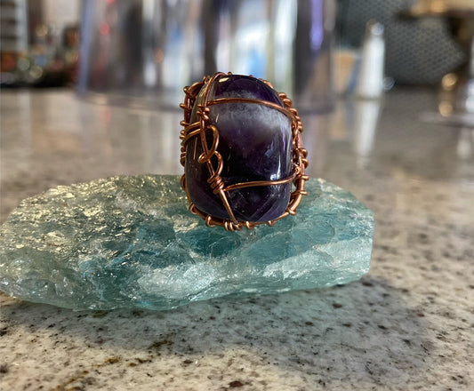 COPPER+CHEVRON AMETHYST RING