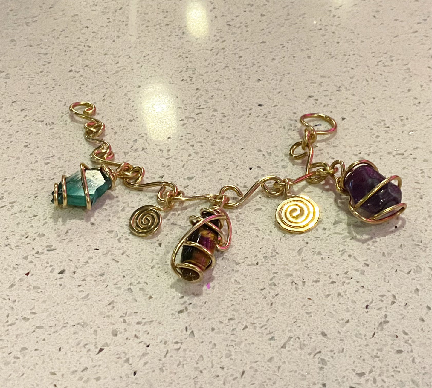 BRONZE+AMETHYST+TIGERS EYE+MALACHITE CHARM BRACELET