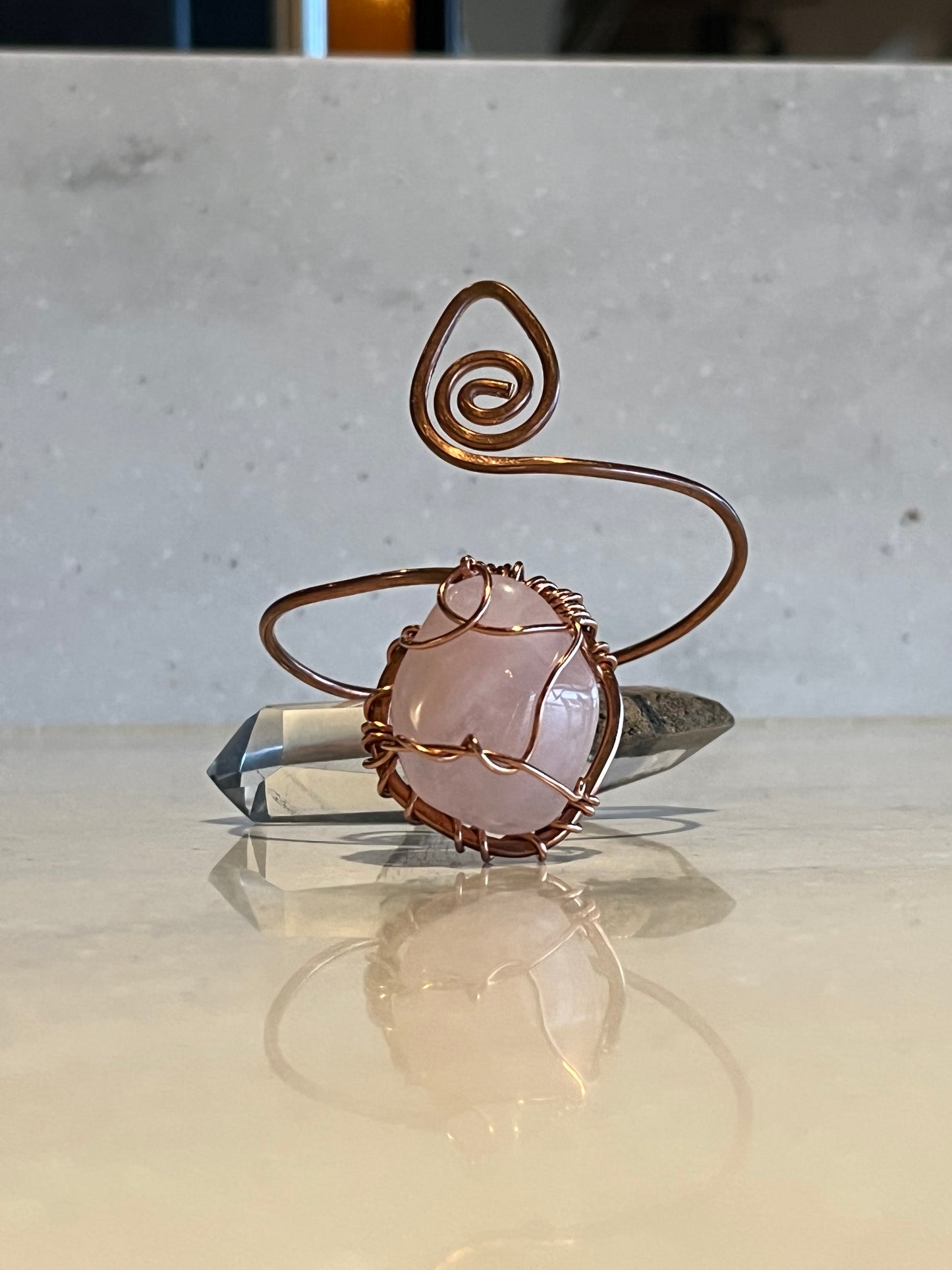 BRONZE+ROSE QUARTZ ARMBAND