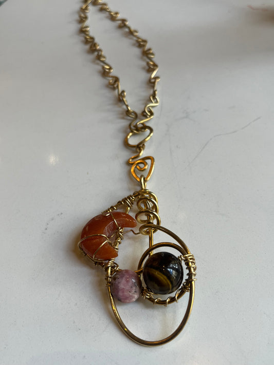 CARNELIAN CRESCENT+TIGERS EYE+RHODOCHROSITE NECKLACE IN BRONZE