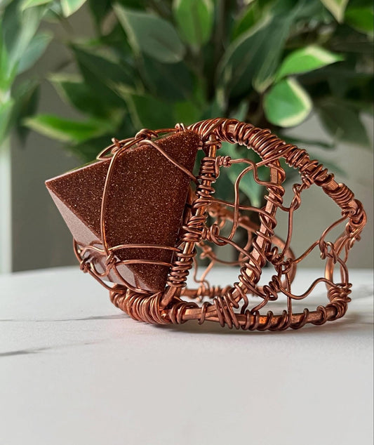GOLDSTONE PYRAMID BRACELET IN COPPER