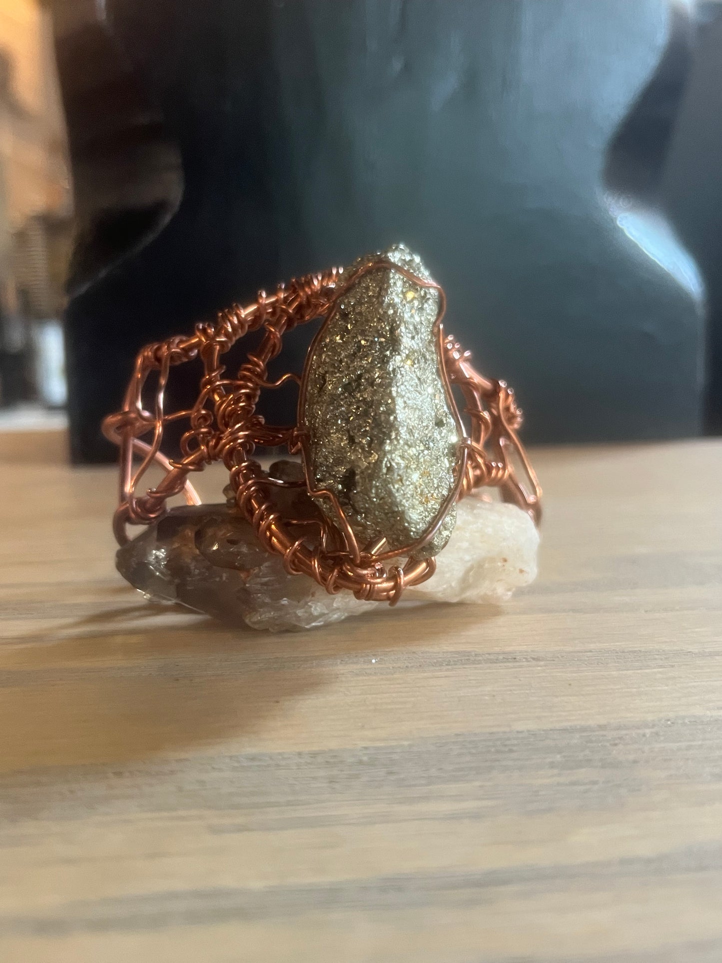 PYRITE CUFF BRACELET IN COPPER
