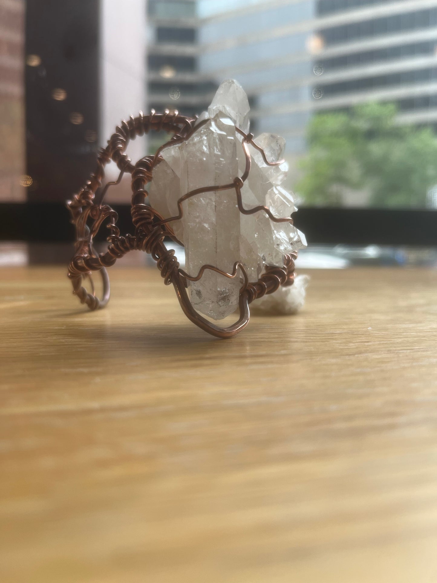 CLEAR QUARTZ CLUSTER CUFF BRACELET IN COPPER
