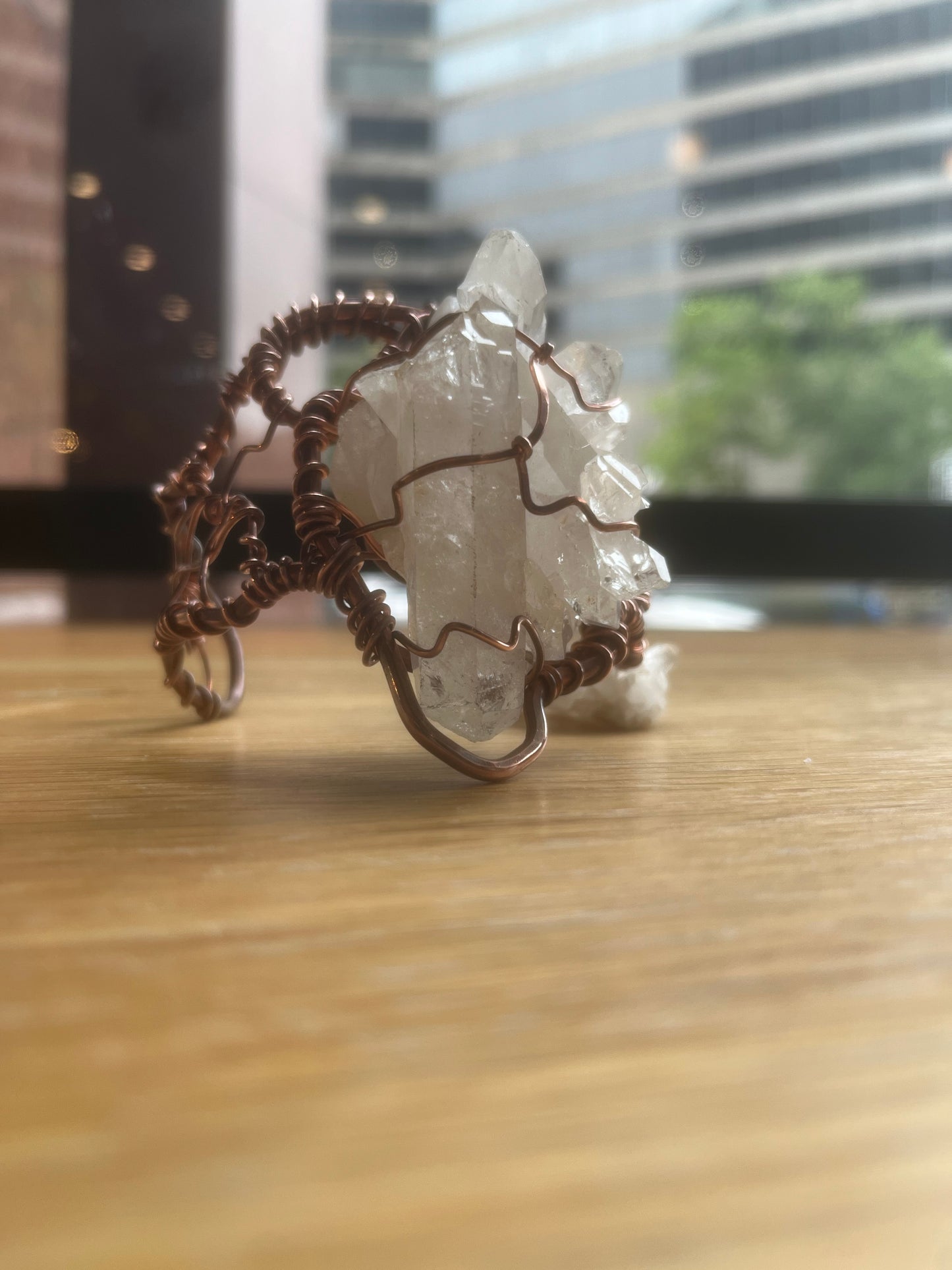 CLEAR QUARTZ CLUSTER CUFF BRACELET IN COPPER