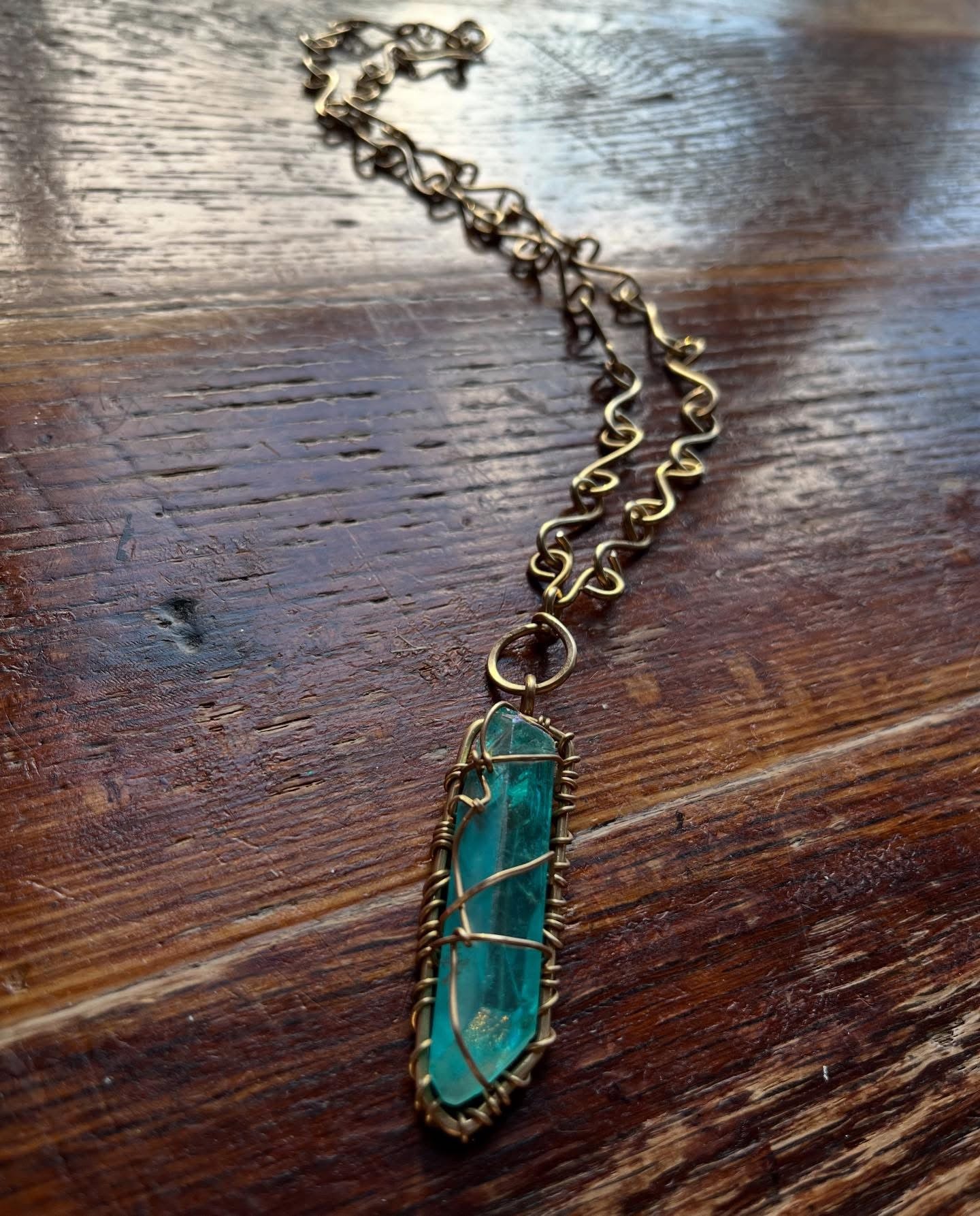 AQUA AURA QUARTZ S-LINK NECKLACE IN BRONZE