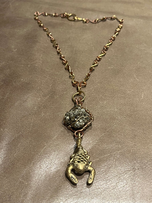 PYRITE+BRONZE SCORPION NECKLACE IN COPPER