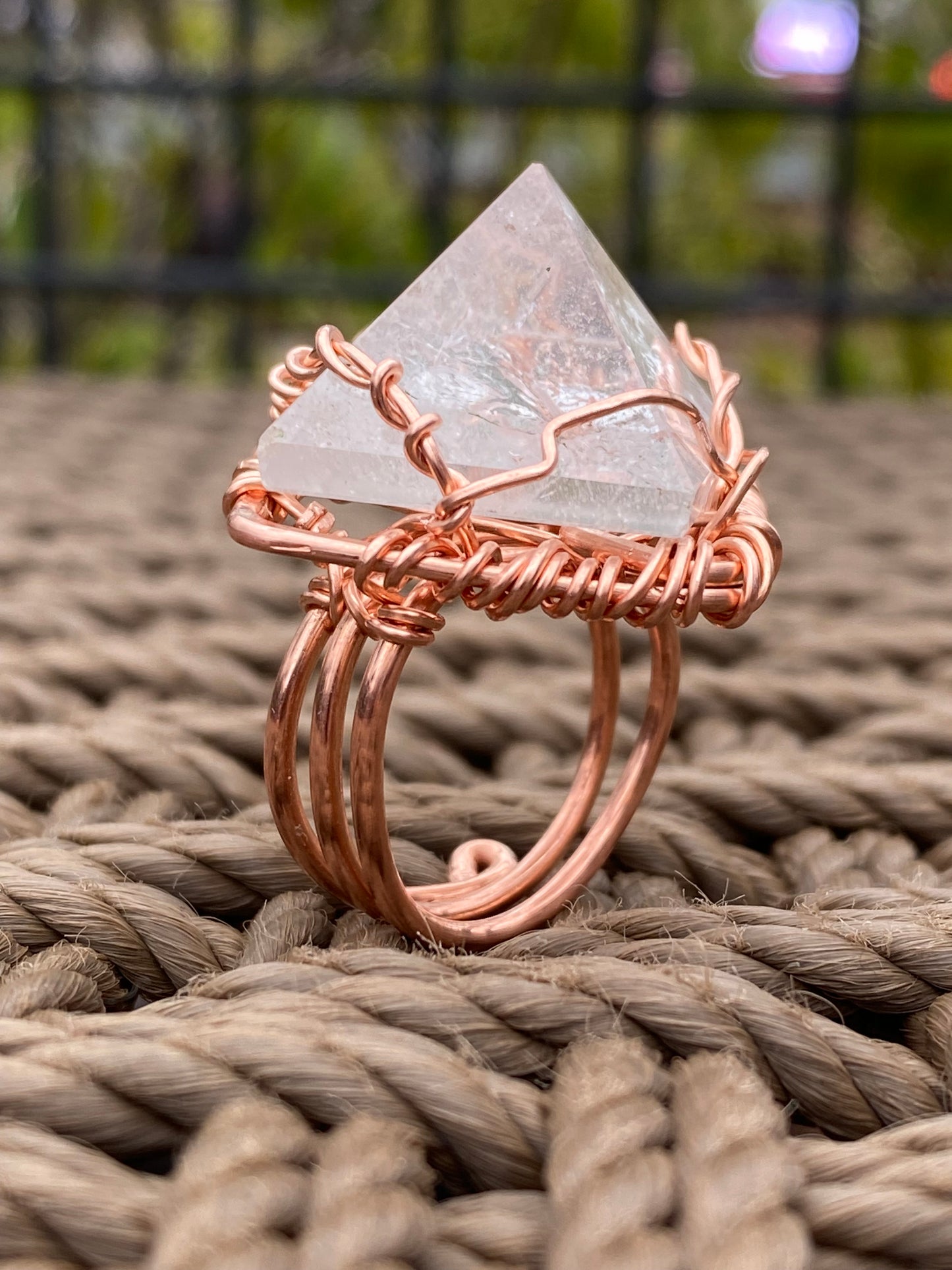 COPPER+CLEAR QUARTZ PYRAMID RING