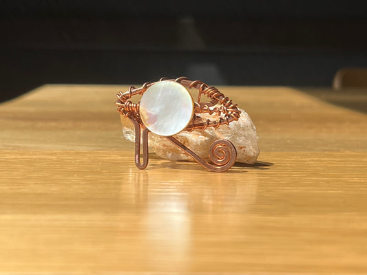 ABALONE SHELL EYE OF HERU RING IN COPPER