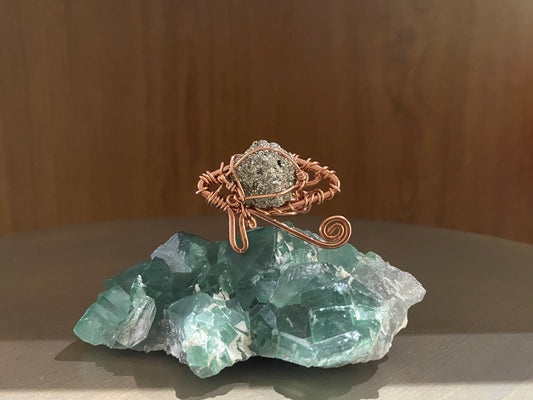 COPPER+PYRITE EYE RING