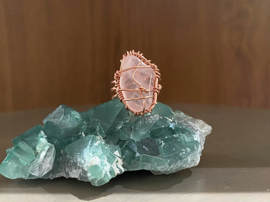 COPPER+ROSE QUARTZ RING