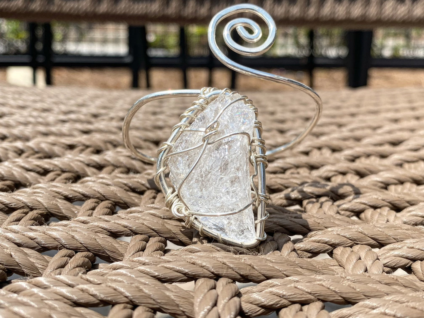 SILVER+CLEAR QUARTZ SWIRL WRAP BRACELET