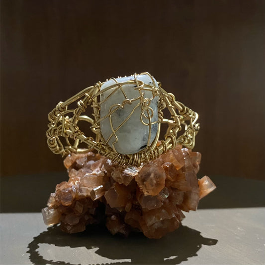 MAGNIFICENT BRONZE+MOONSTONE  CUFF BRACELET